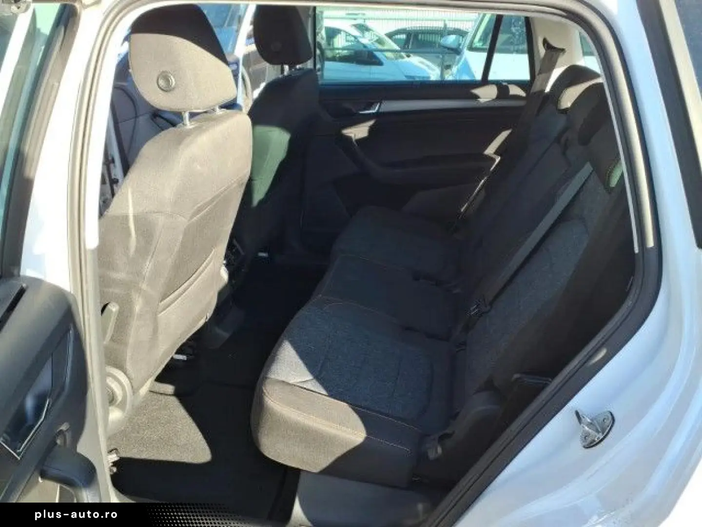 SKODA Kodiaq 2.0 TDI Clever DSG 7-Sitzer AHK Navi LED