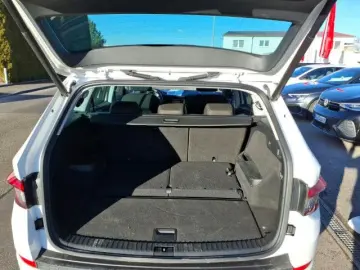 SKODA Kodiaq 2.0 TDI Clever DSG 7-Sitzer AHK Navi LED