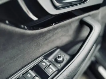 Audi Q7 S’Line QUATTRO 7 Locuri TVA INCLUS SI DEDUCTIBIL