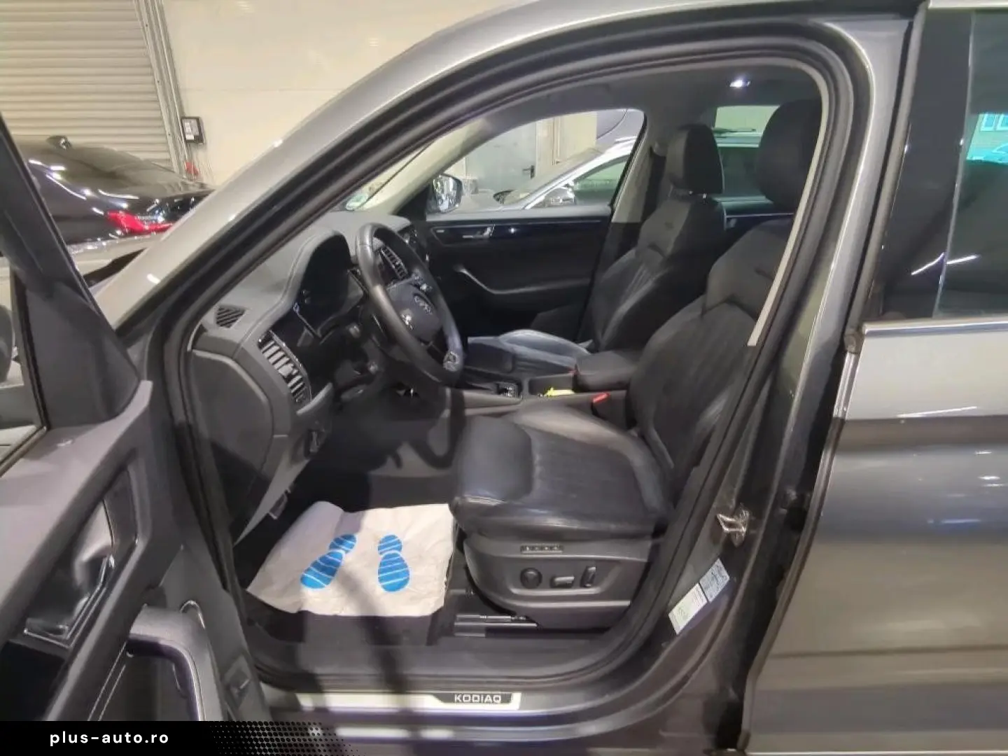 SKODA Kodiaq 2.0 TDI L&K 4x4 Virtual 360  AHK Pano S-D