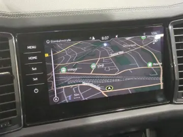 SKODA Kodiaq 2.0 TDI L&K 4x4 Virtual 360  AHK Pano S-D