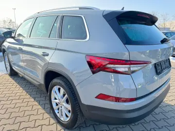 SKODA Kodiaq 2.0 Style 4x4 Leder 7Sitze Navi StHeizung
