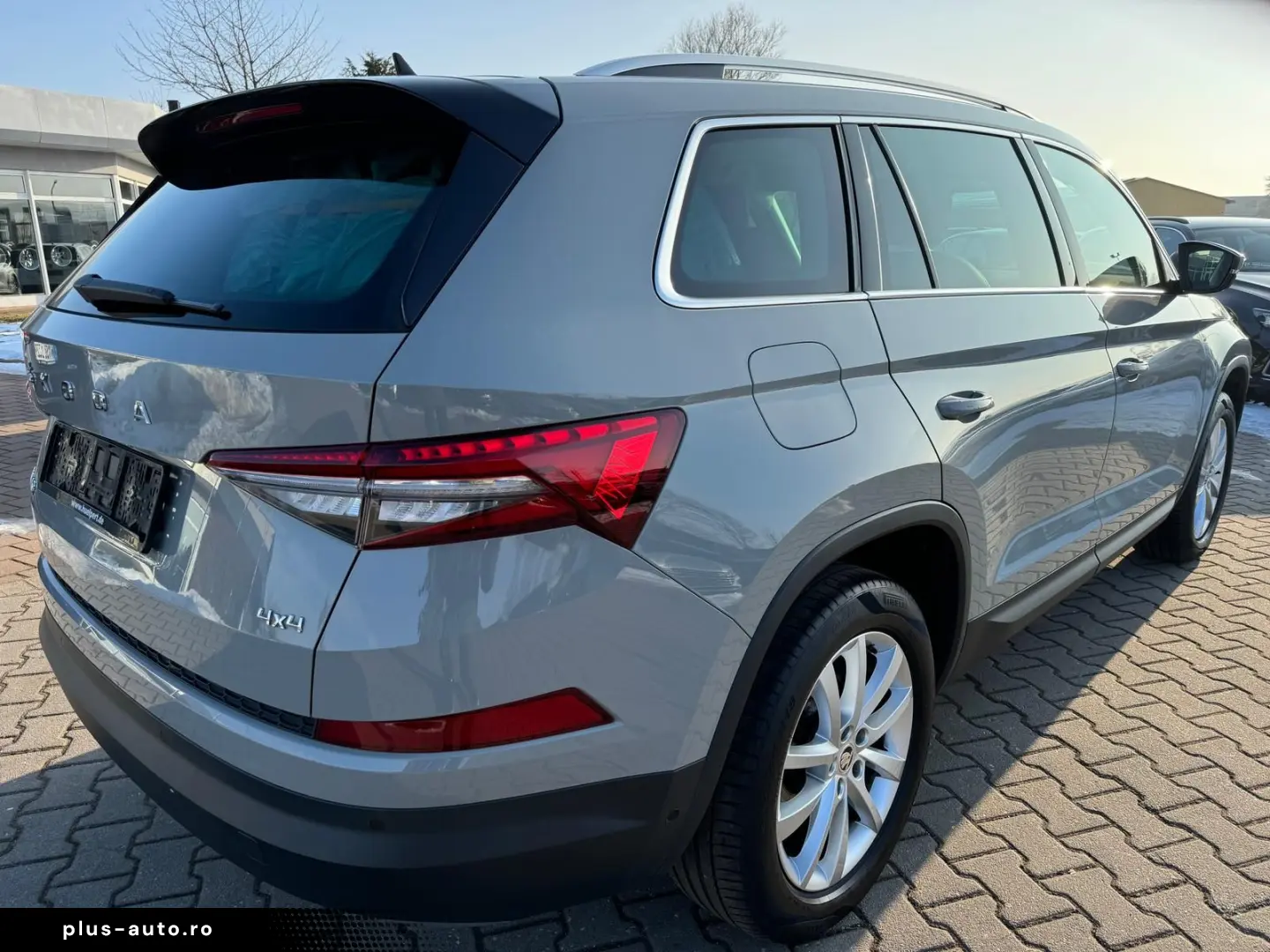 SKODA Kodiaq 2.0 Style 4x4 Leder 7Sitze Navi StHeizung