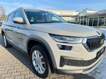 SKODA Kodiaq 2.0 Style 4x4 Leder 7Sitze Navi StHeizung