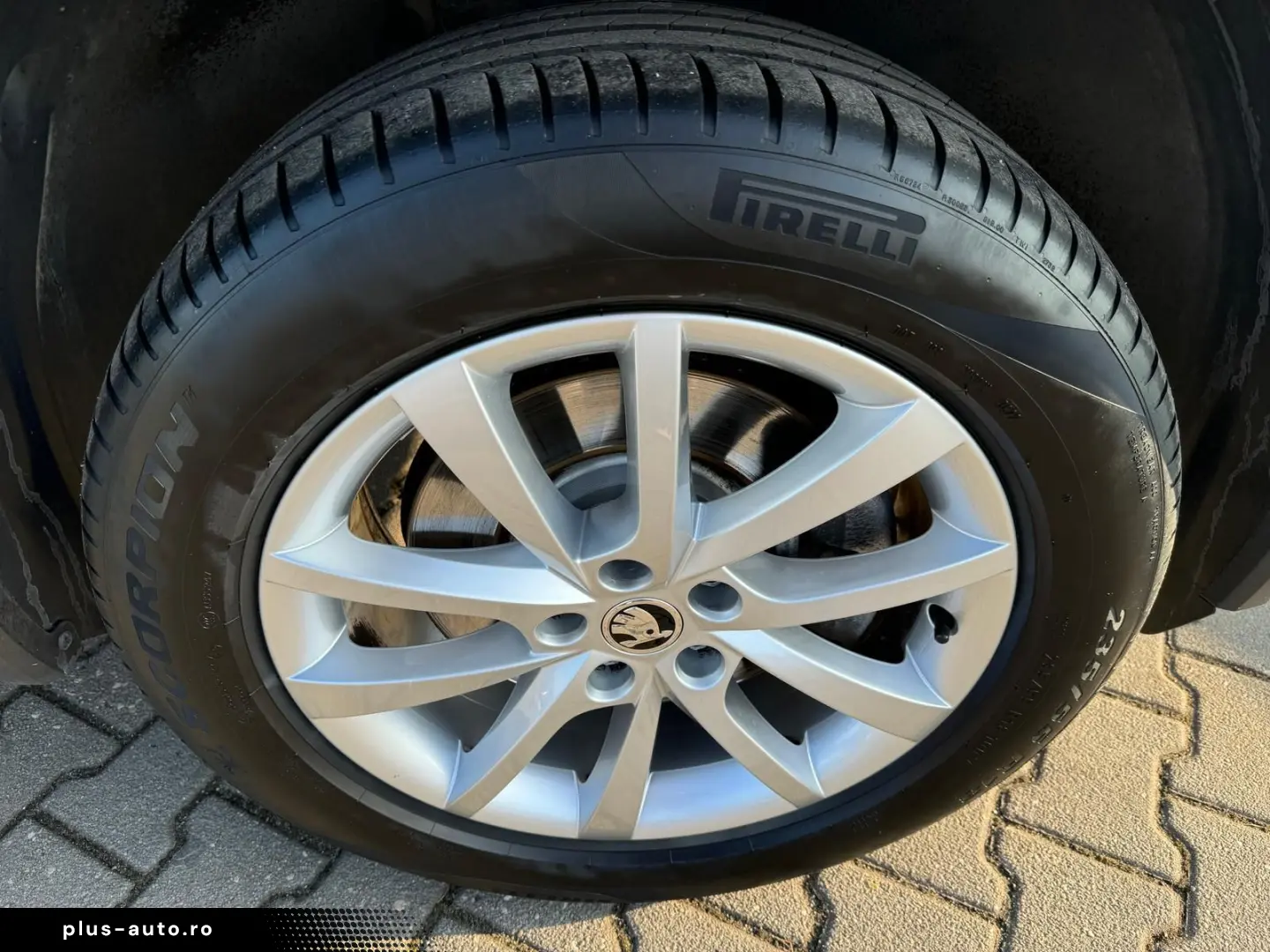 SKODA Kodiaq 2.0 Style 4x4 Leder 7Sitze Navi StHeizung