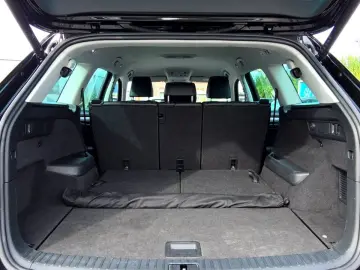 SKODA Kodiaq Ambition 2.0 TDI DSG 7-Sitzer ACC MATRIX