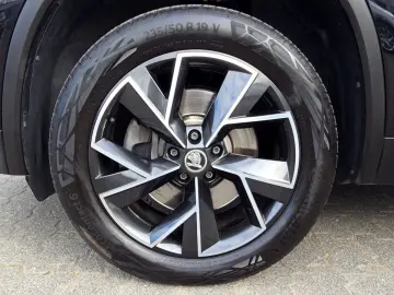 SKODA Kodiaq Ambition 2.0 TDI DSG 7-Sitzer ACC MATRIX