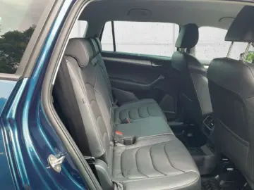 SKODA Kodiaq Ambition 2.0 TDI Leder LED 7-Sitze SHZ Ke