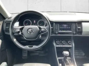 SKODA Kodiaq Ambition 2.0 TDI Leder LED 7-Sitze SHZ Ke