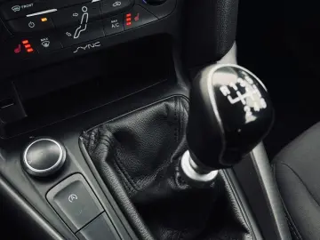 Ford Focus  Fab – 05.2015  1.6 Diesel 116 CP  Euro 5