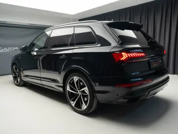 Audi Q7 55 TFSI quattro Tiptronic MHEV S Line