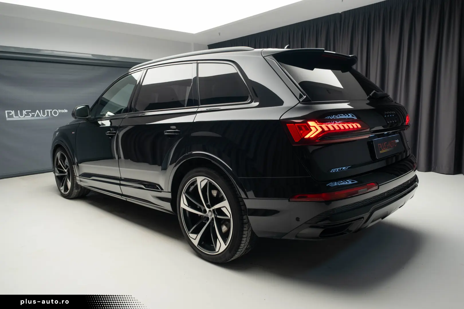 Audi Q7 55 TFSI quattro Tiptronic MHEV S Line
