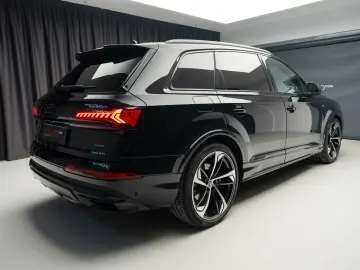 Audi Q7 55 TFSI quattro Tiptronic MHEV S Line