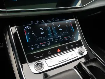 Audi Q7 55 TFSI quattro Tiptronic MHEV S Line