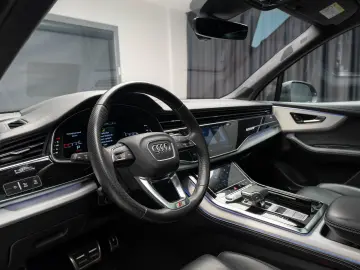 Audi Q7 55 TFSI quattro Tiptronic MHEV S Line