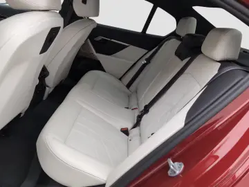 BMW 550 e xDrive Limousine M Sport AHK