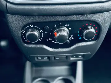 Dacia Lodgy Stepway 7 Locuri  1.5 DIESEL