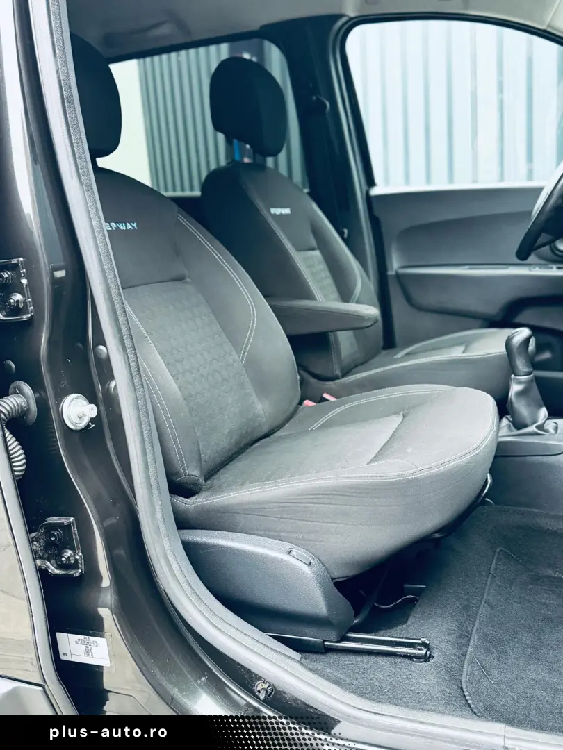 Dacia Lodgy Stepway 7 Locuri  1.5 DIESEL