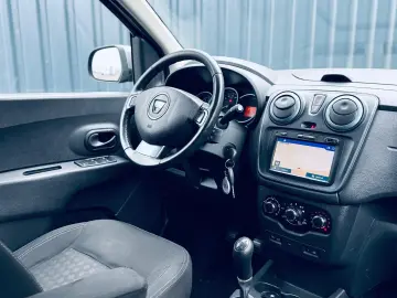 Dacia Lodgy Stepway 7 Locuri  1.5 DIESEL