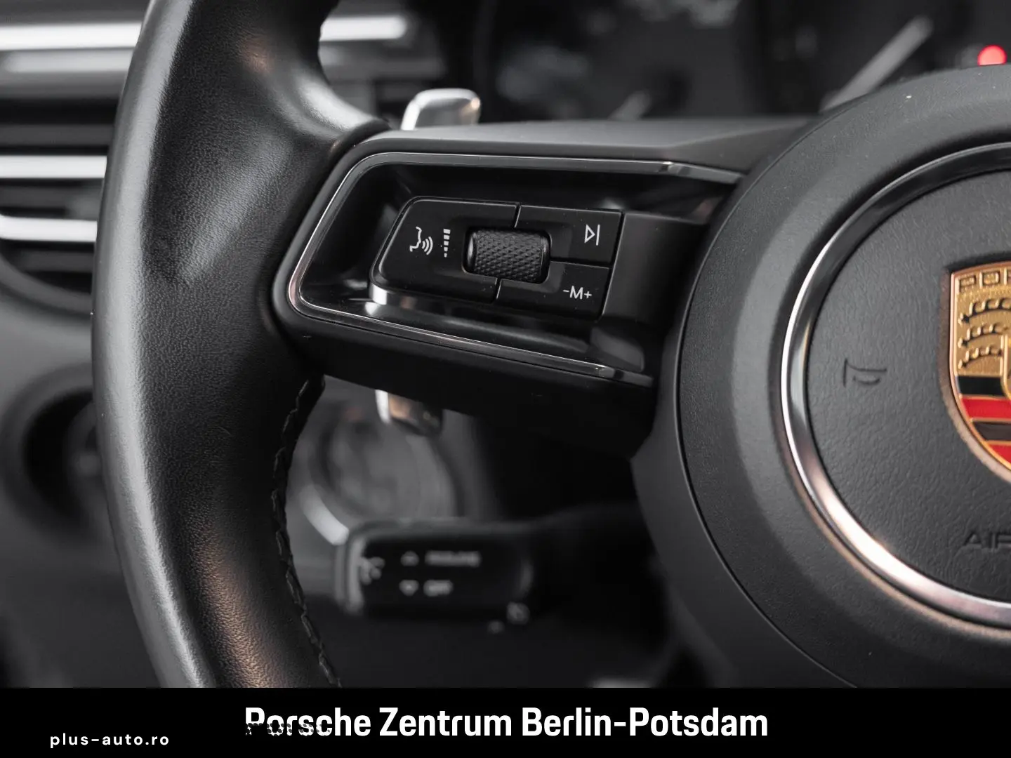 PORSCHE Macan Panoramadach Rückfahrkamera BOSE 1-Hand