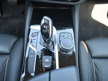 BMW 540 d xDrive Luxury Line 1A Zustand