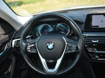 BMW 540 d xDrive Luxury Line 1A Zustand