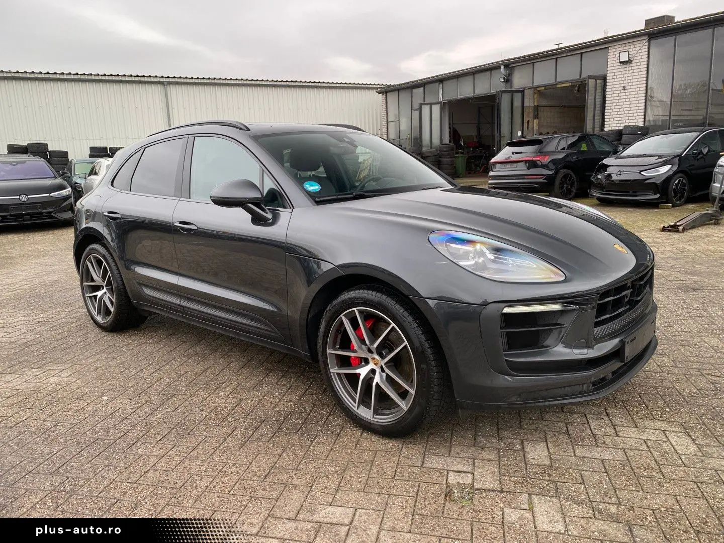 PORSCHE Macan S Chrono Pano Bose AHK Kam Navi