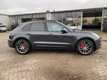 PORSCHE Macan S Chrono Pano Bose AHK Kam Navi