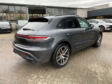 PORSCHE Macan S Chrono Pano Bose AHK Kam Navi