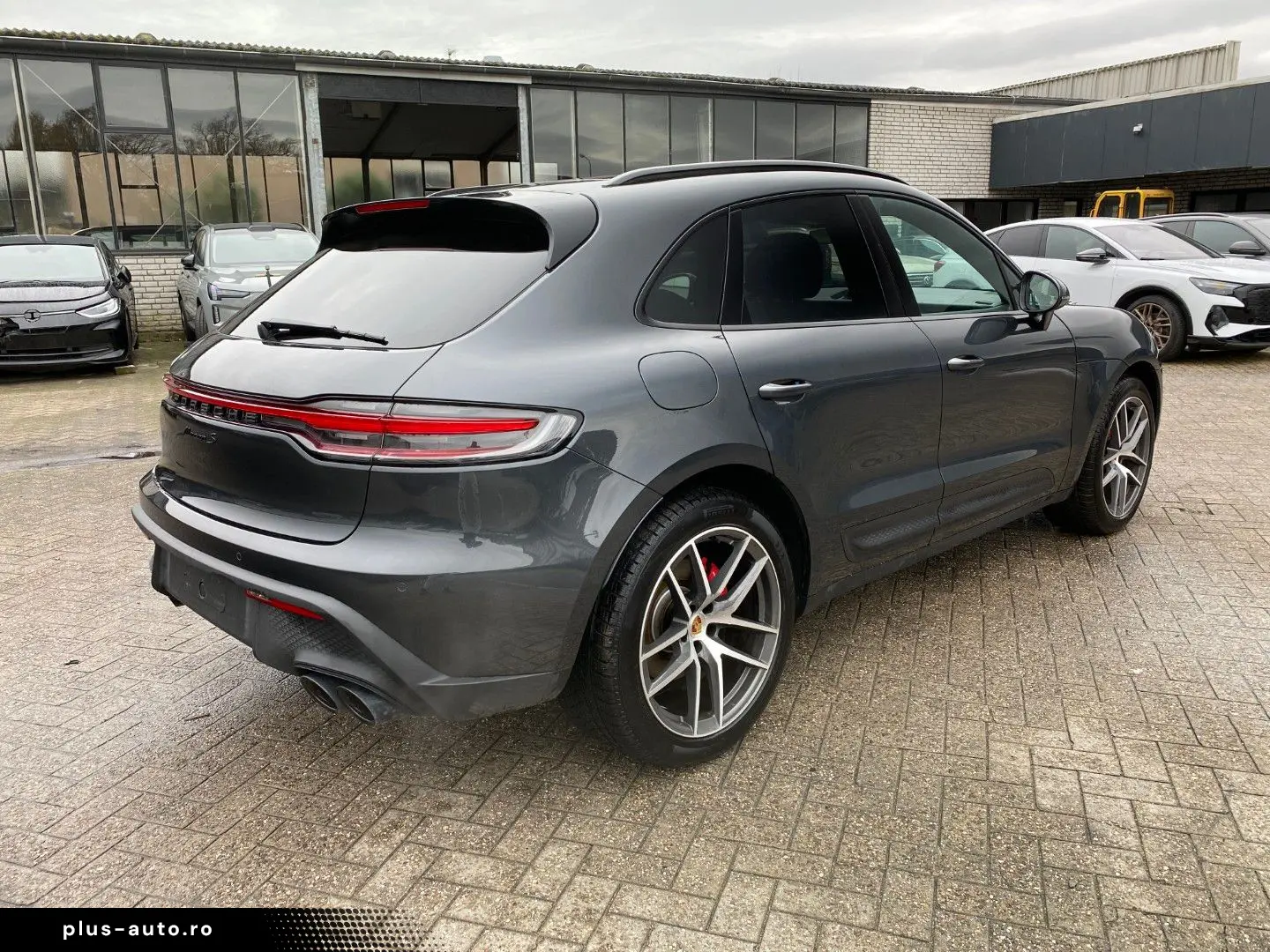 PORSCHE Macan S Chrono Pano Bose AHK Kam Navi