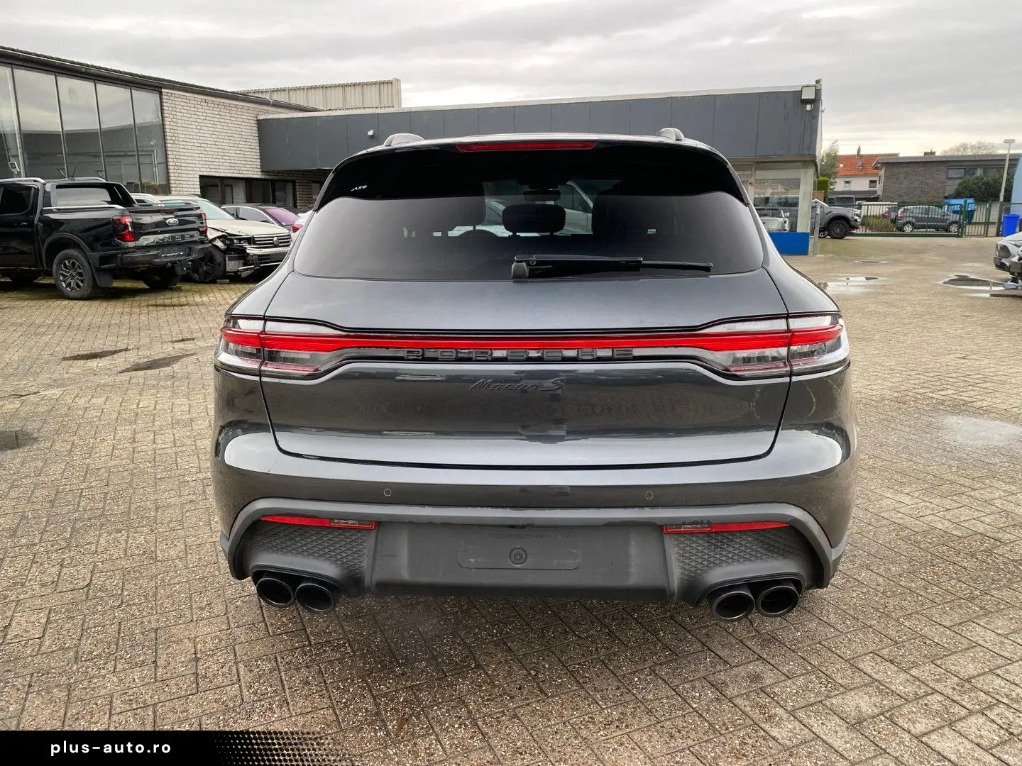 PORSCHE Macan S Chrono Pano Bose AHK Kam Navi