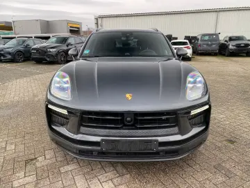 PORSCHE Macan S Chrono Pano Bose AHK Kam Navi