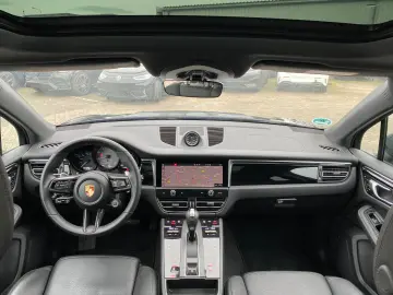 PORSCHE Macan S Chrono Pano Bose AHK Kam Navi