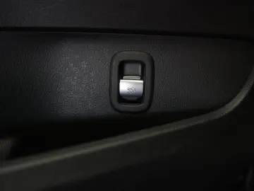 MERCEDES-BENZ C 300 d 9G-Tronic AMG Distronic Kamera&hellip;