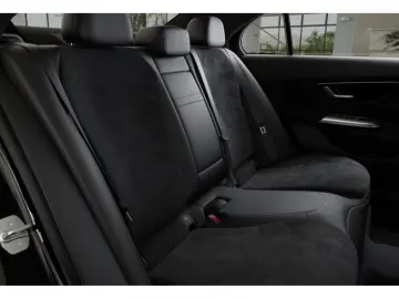 MERCEDES-BENZ E 300 e  AMG SHZ Edi. HUD Night ACC Pa&hellip;