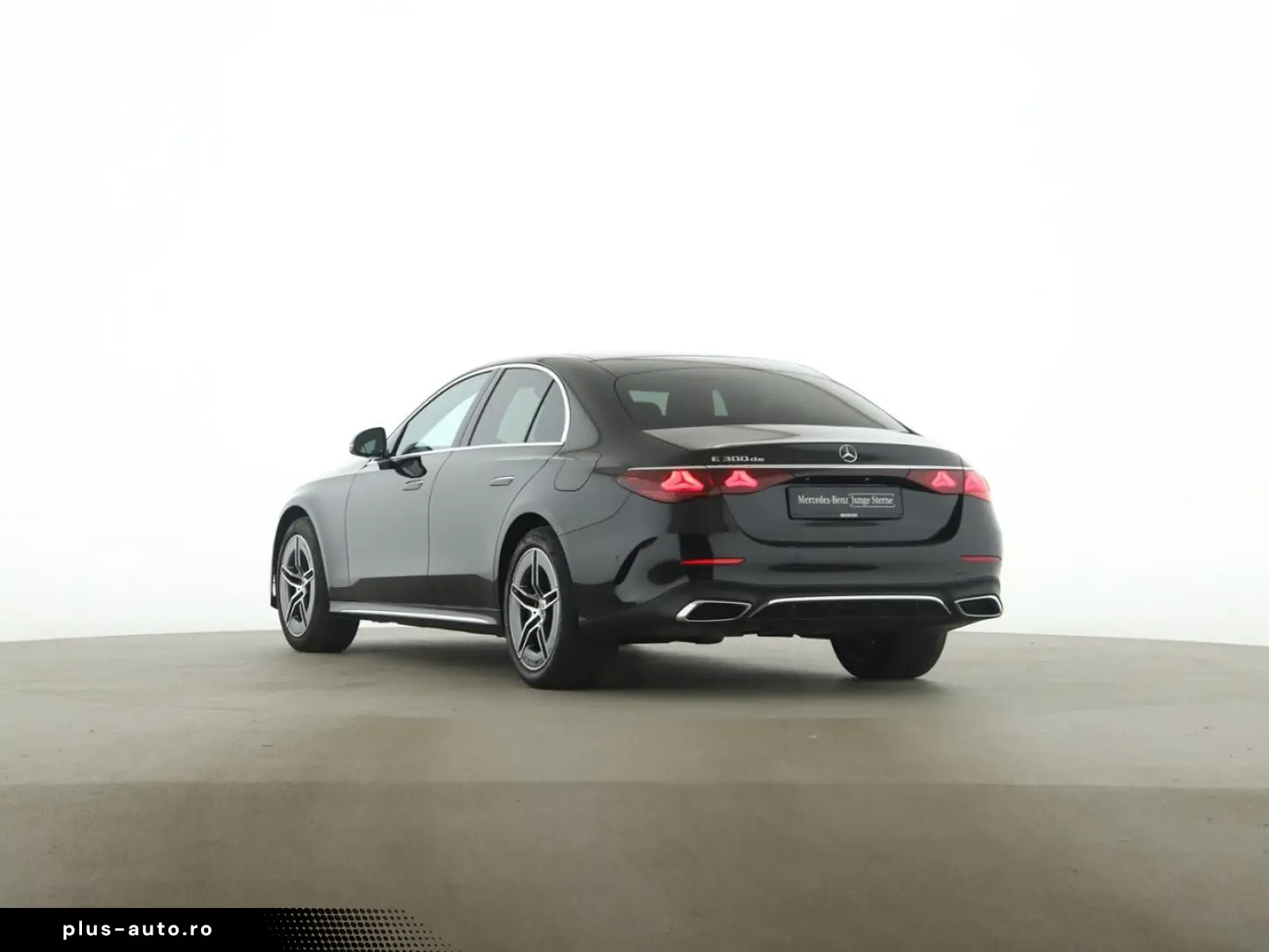 MERCEDES-BENZ E 300 de AMG Leder Sitzklima Digital Light 360