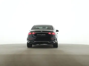 MERCEDES-BENZ E 300 de AMG Leder Sitzklima Digital Light 360