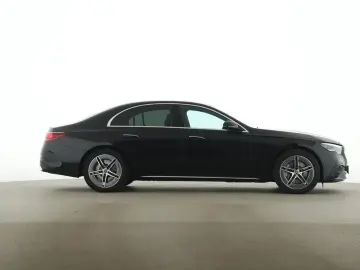 MERCEDES-BENZ E 300 de AMG Leder Sitzklima Digital Light 360