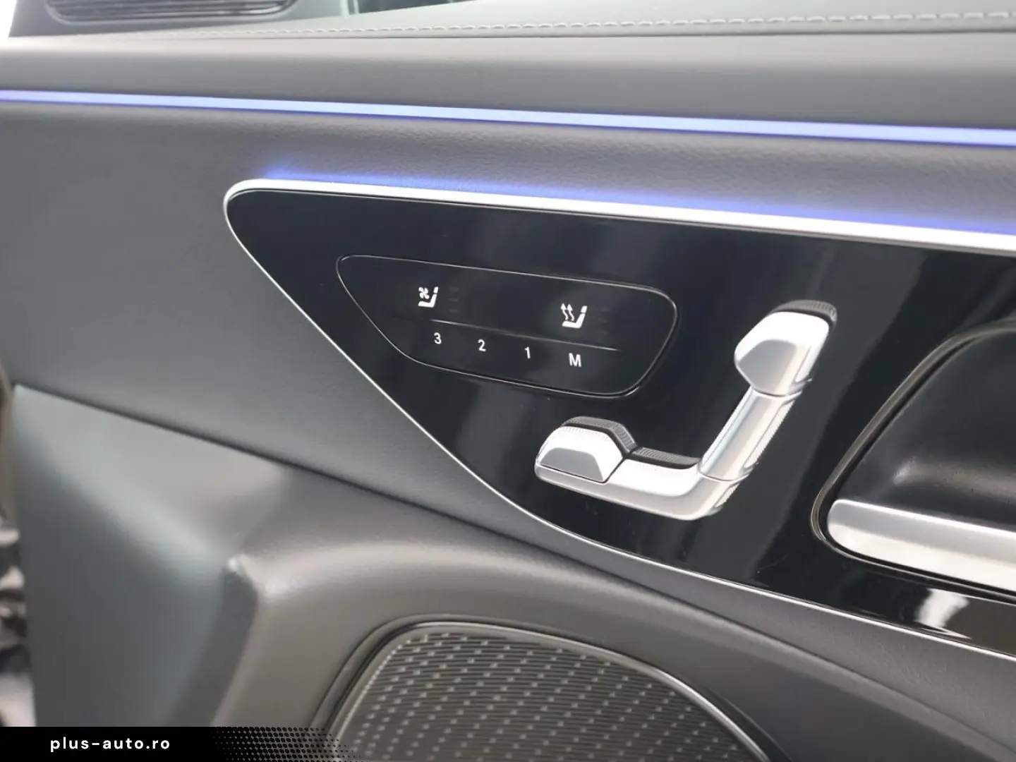 MERCEDES-BENZ E 300 de AMG Leder Sitzklima Digital Light 360