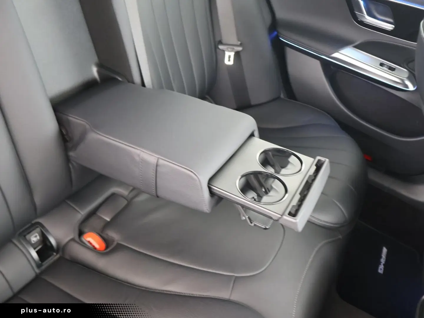 MERCEDES-BENZ E 300 de AMG Leder Sitzklima Digital Light 360