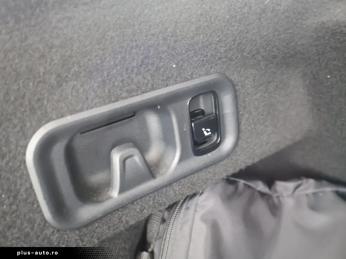 MERCEDES-BENZ E 300 de AMG Leder Sitzklima Digital Light 360