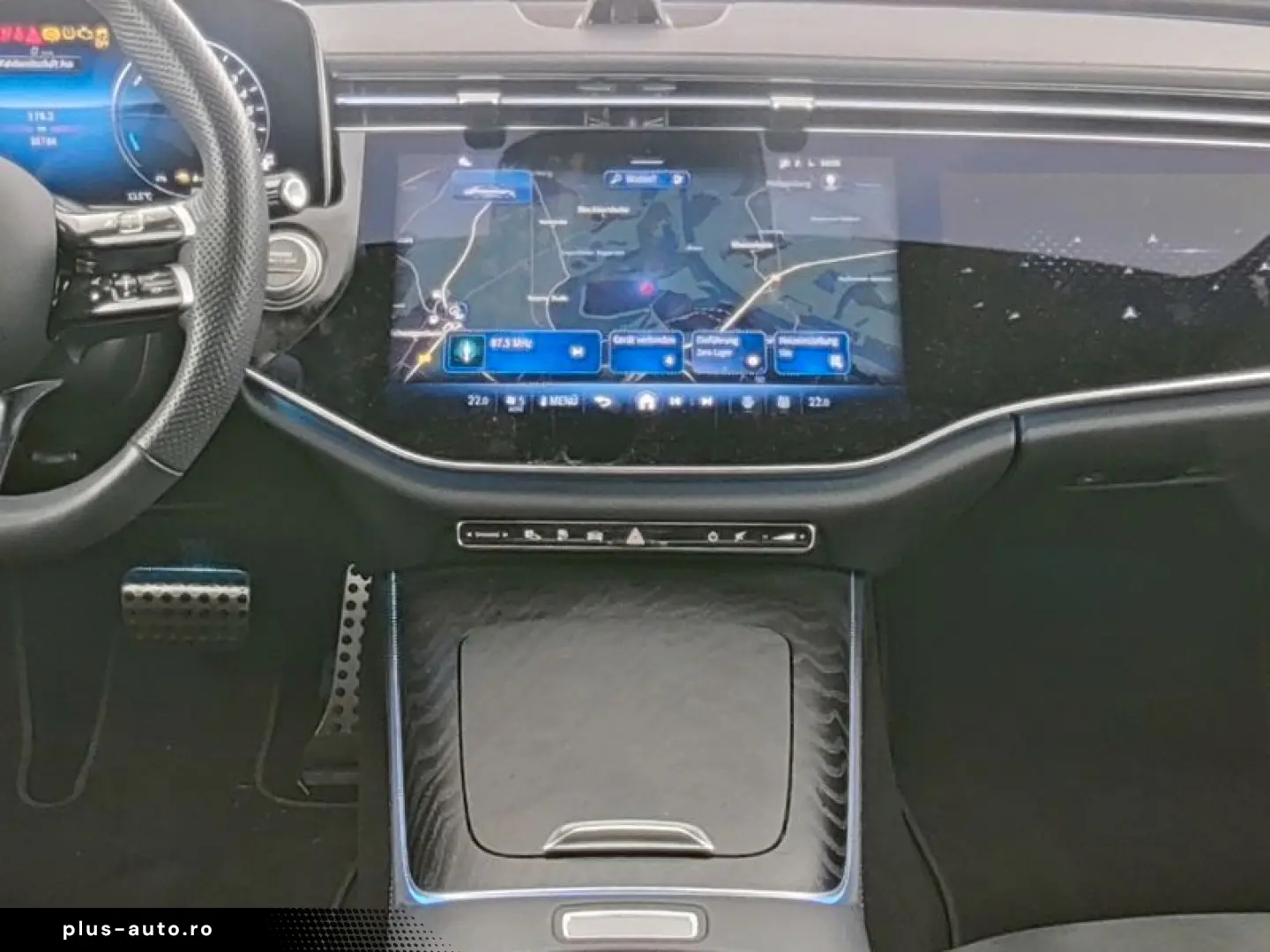 MERCEDES-BENZ E 300 e  AMG SUPERSCREEN BURMESTER-4D &hellip;