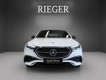 MERCEDES-BENZ E 300 e AMG Pano HUD Airmatic NIGHT Burmester