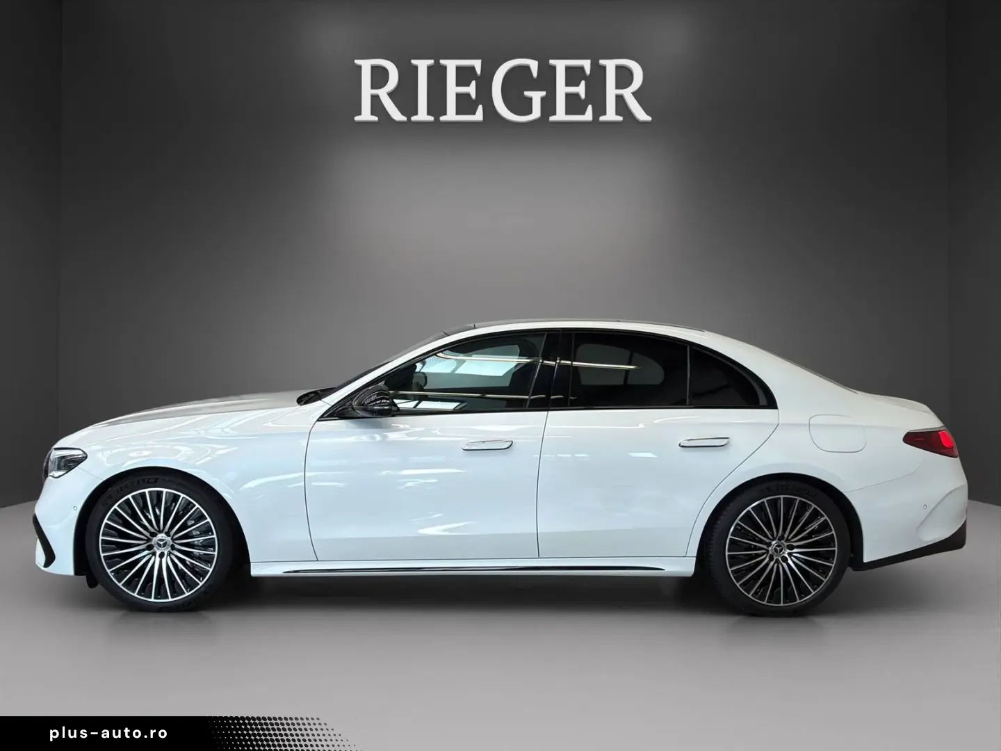 MERCEDES-BENZ E 300 e AMG Pano HUD Airmatic NIGHT Burmester