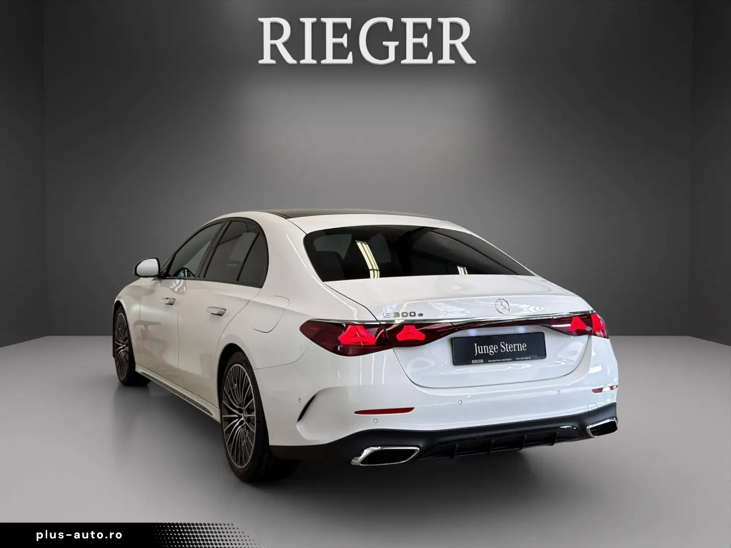 MERCEDES-BENZ E 300 e AMG Pano HUD Airmatic NIGHT Burmester