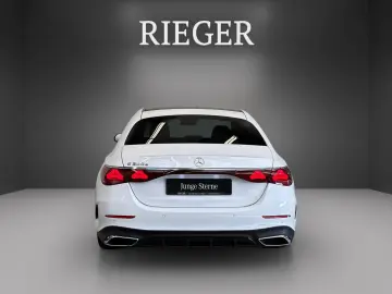 MERCEDES-BENZ E 300 e AMG Pano HUD Airmatic NIGHT Burmester