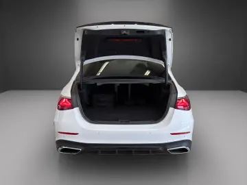 MERCEDES-BENZ E 300 e AMG Pano HUD Airmatic NIGHT Burmester