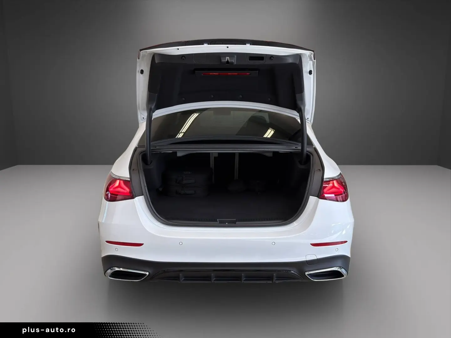 MERCEDES-BENZ E 300 e AMG Pano HUD Airmatic NIGHT Burmester