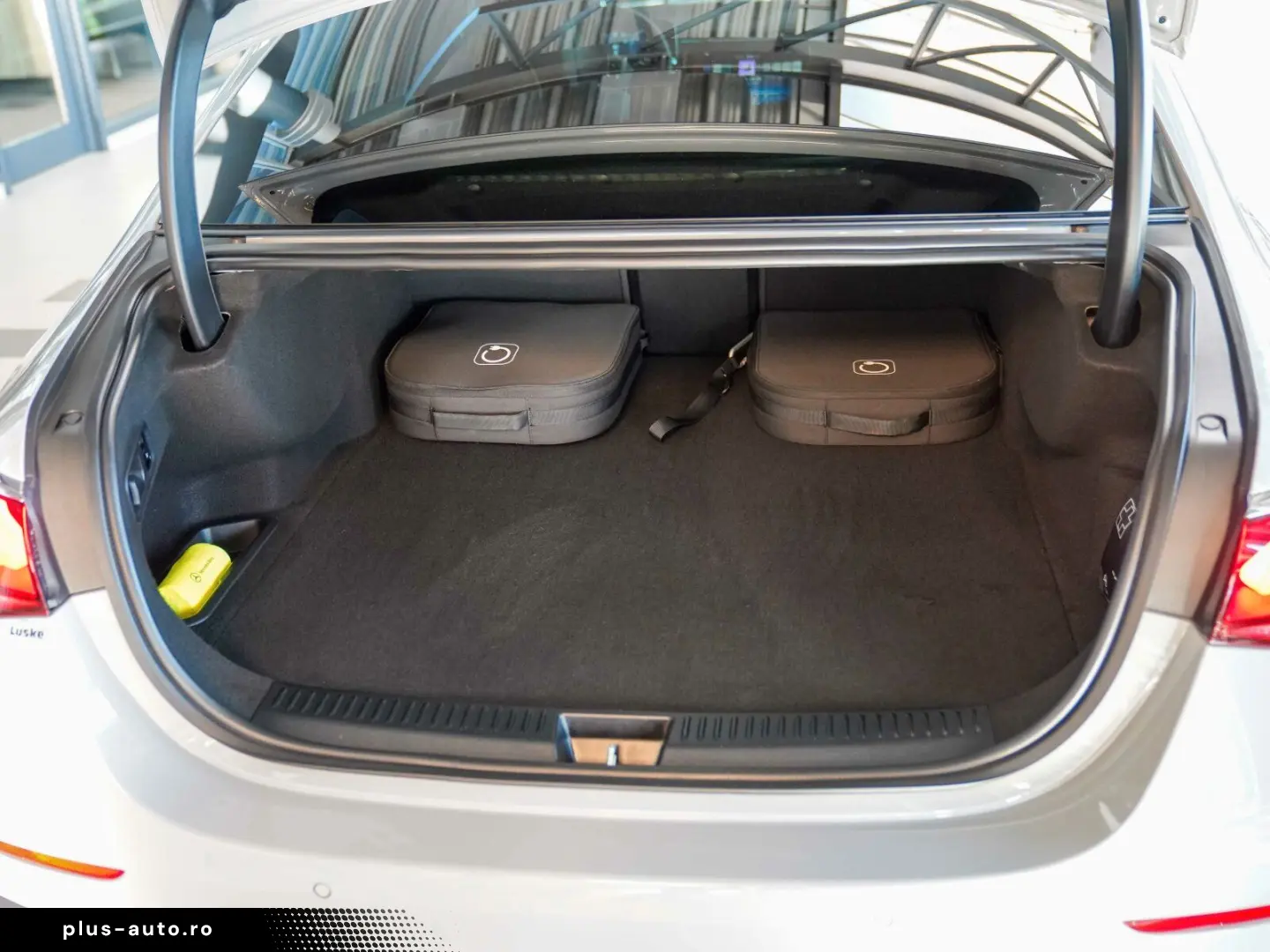 MERCEDES-BENZ E 300 de AMG Line Night Leder 20  Hint&hellip;