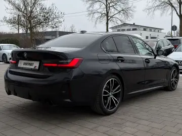 BMW 320d Lim. xDrive M Sport ACC CarPlay Lane RFK